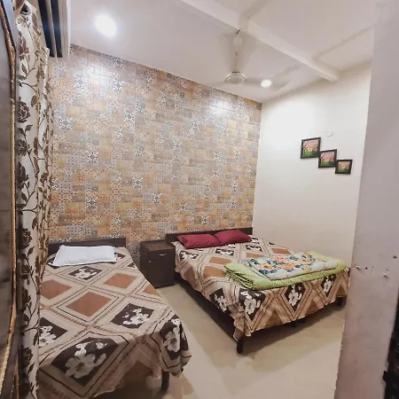 Sufi Khandar Home Stay New Delhi Exterior photo