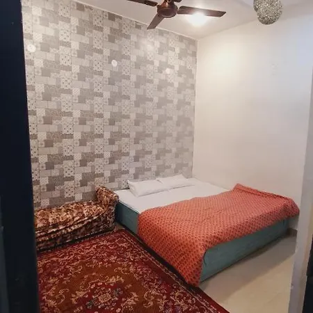 Sufi Khandar Home Stay New Delhi Exterior photo