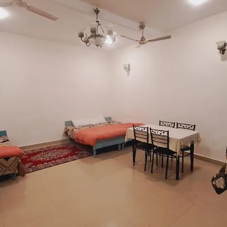 Sufi Khandar Home Stay New Delhi Exterior photo