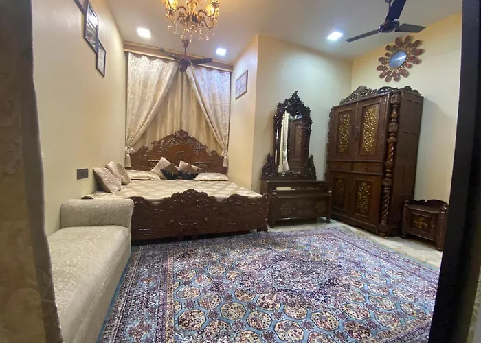 Sufi Khandar Home Stay